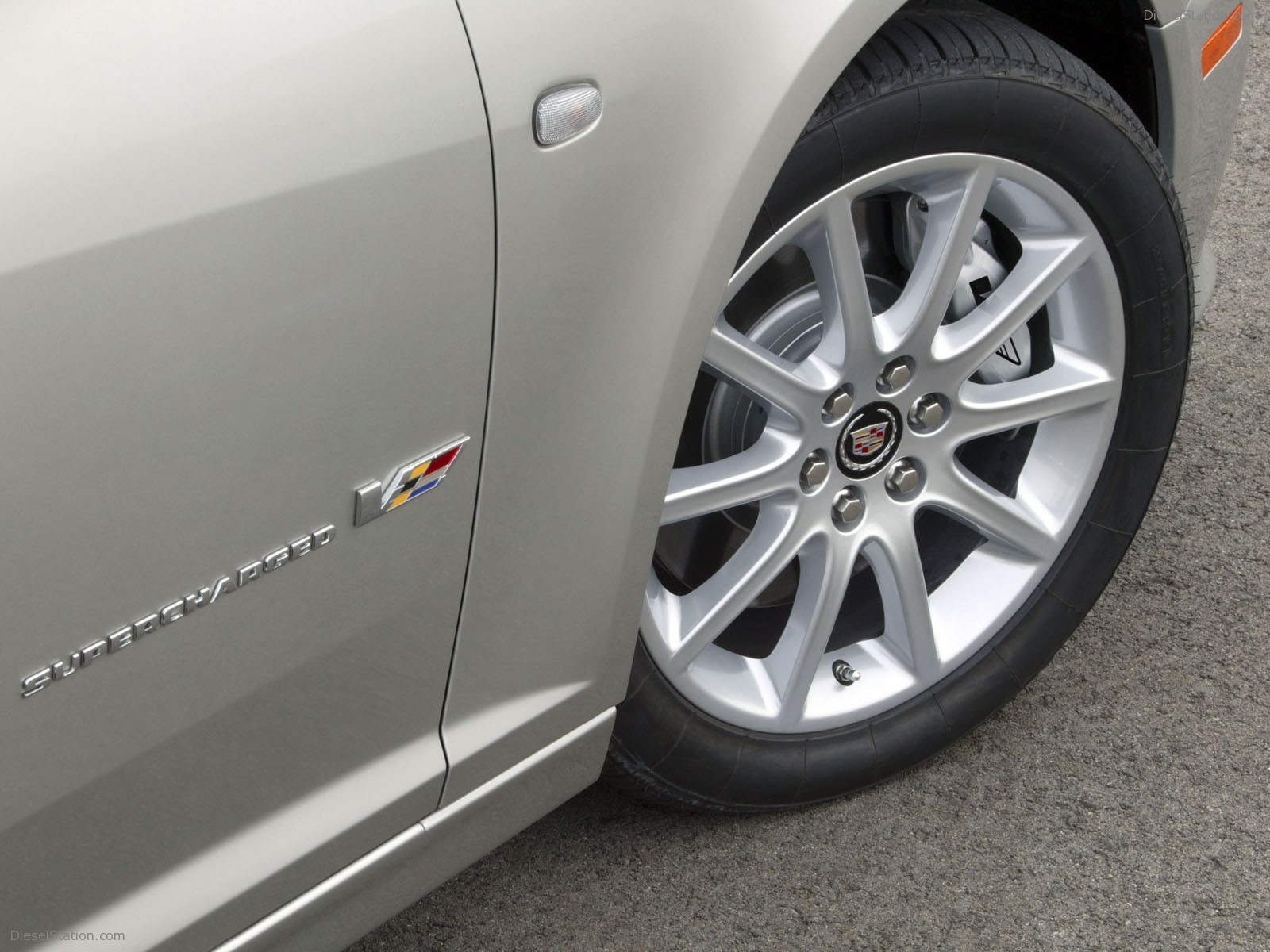 Cadillac STS V